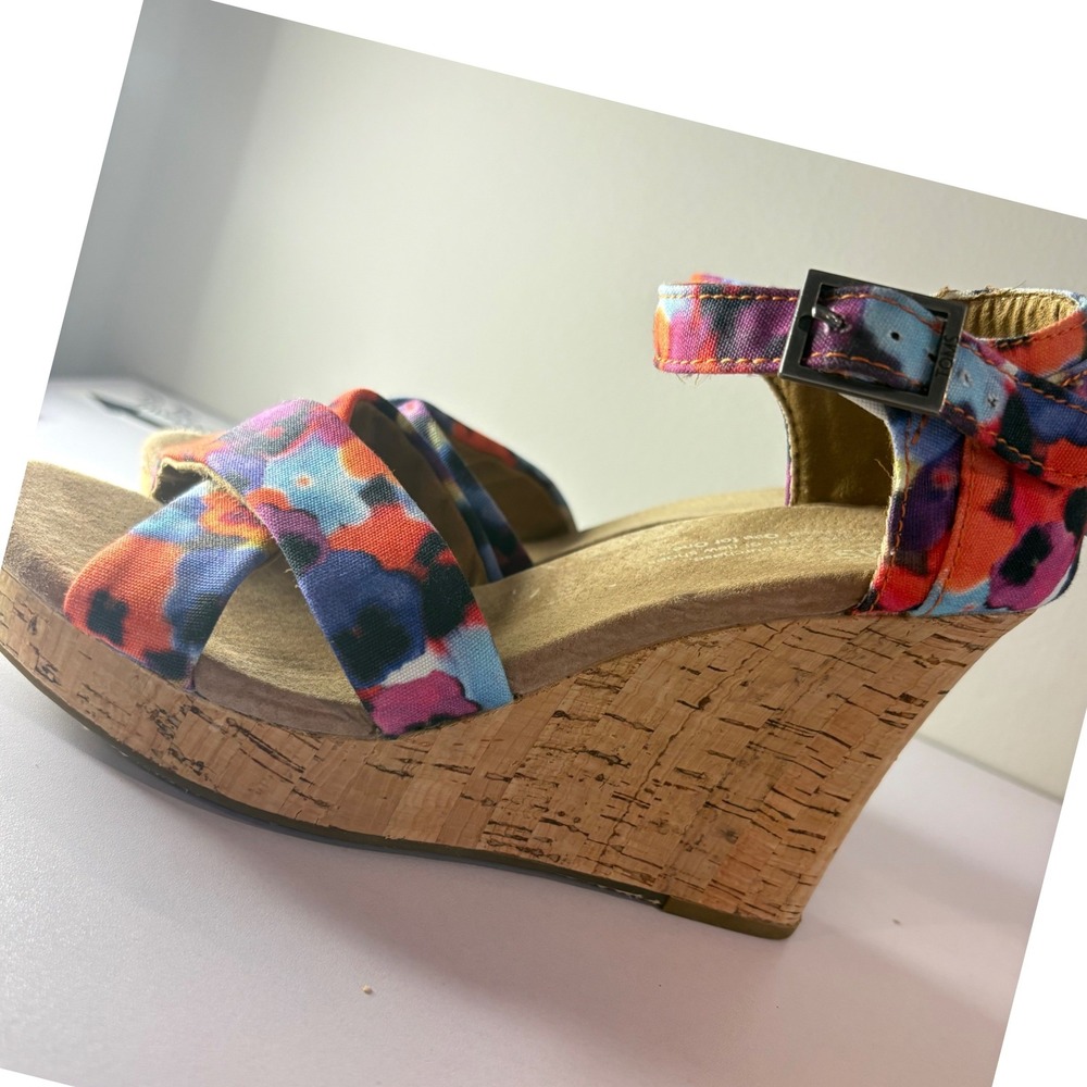 TOMS Size 6 Floral Canvas Cork Wedge Sandal Boho Summer Colorful Strappy Heel - Picture 10 of 13